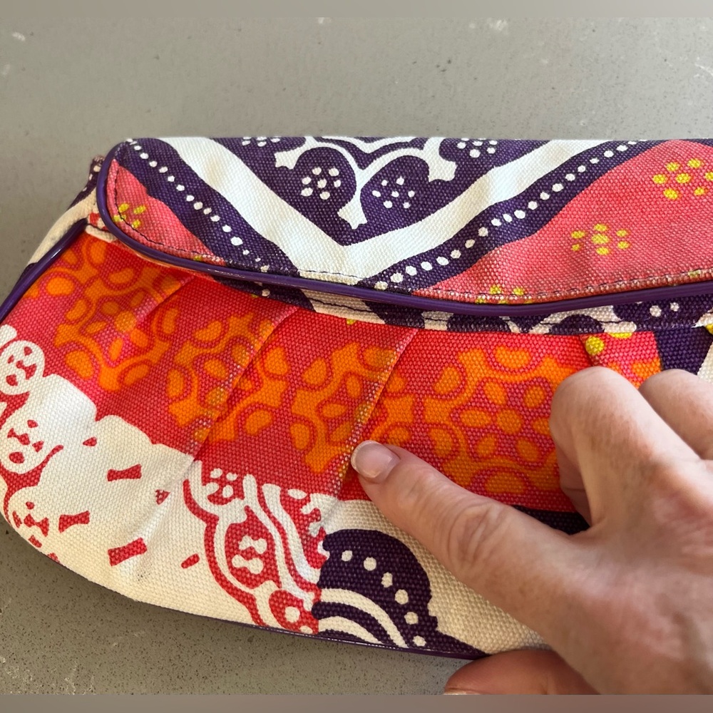 Trina Turk Multicolor Floral Cellphone Clutch Purse - Picture 10 of 13